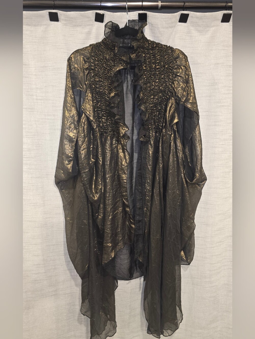 Kate Hewko Women's Metallic Black & Gold Ruffle High-Neck Kimono
